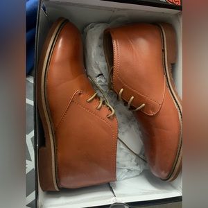 Boys shoe boots